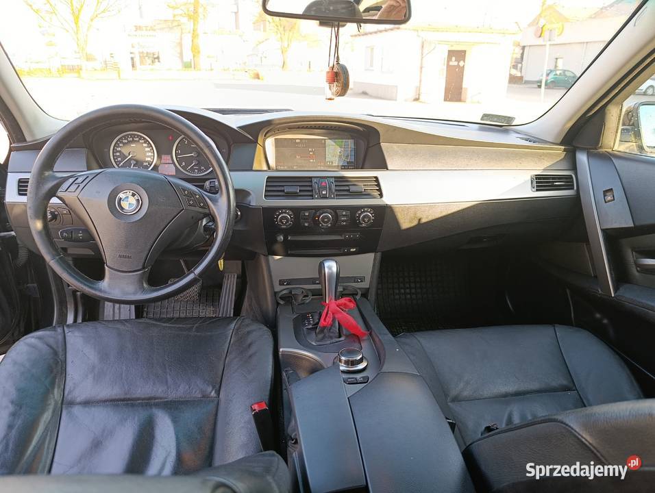 BMW E60 525D 177 Karmin