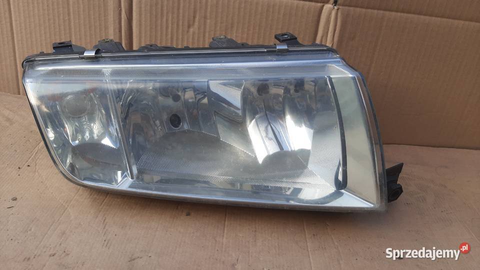 lampa przednia prawa lewa Skoda Fabia I Dębno