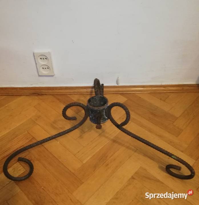 Żelazny stojak pod choinkę Warszawa