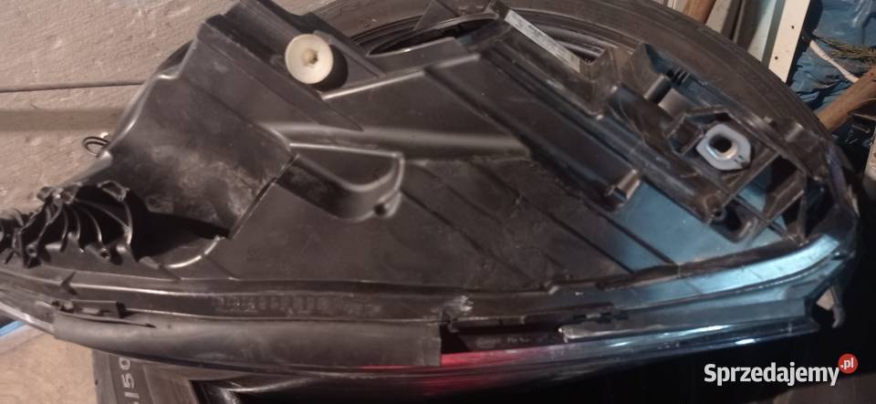 Lampa przednia prawa Mercedes W176 A klasa Prawe Witaszyce