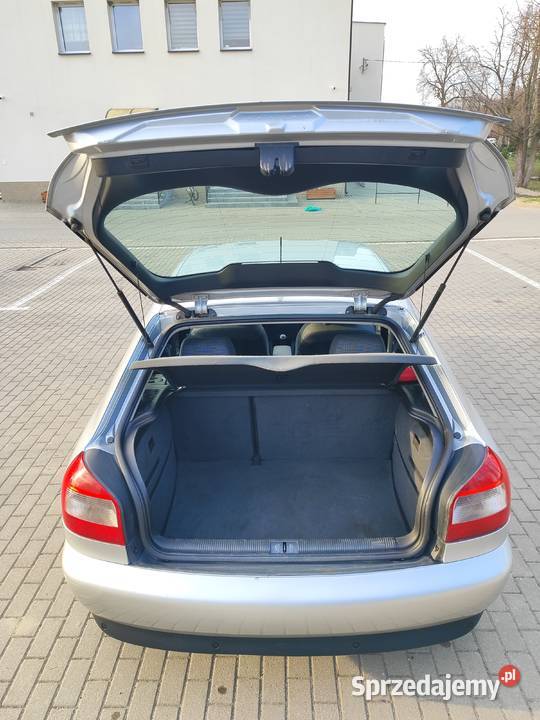 Audi A3 8P 16 benzyna Jabłoń sprzedam