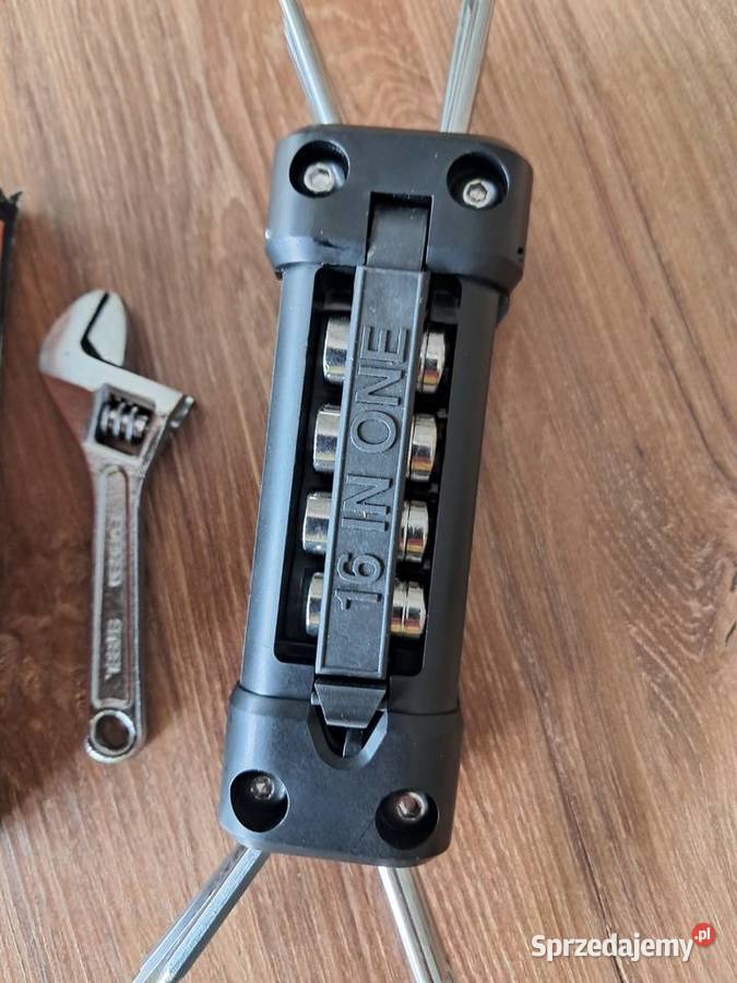 nowy multitool KT02 uszkodzone pudełko Sandomierz