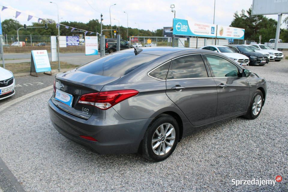 Hyundai i40 FVAT Gwarancja Comfort Grzane fotele ESP Warszawa sprzedam