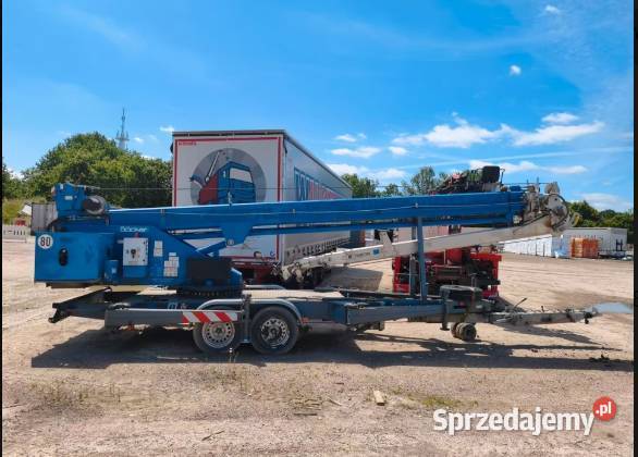 ŻURAW DEKARSKI BCKER AHK 301400 2009 WYSIĘG 30 M Poznań