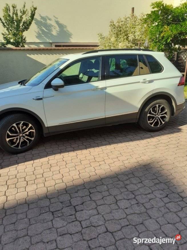 VW TIGUAN 20 diesel 122 02052022r szklany dach Miechów