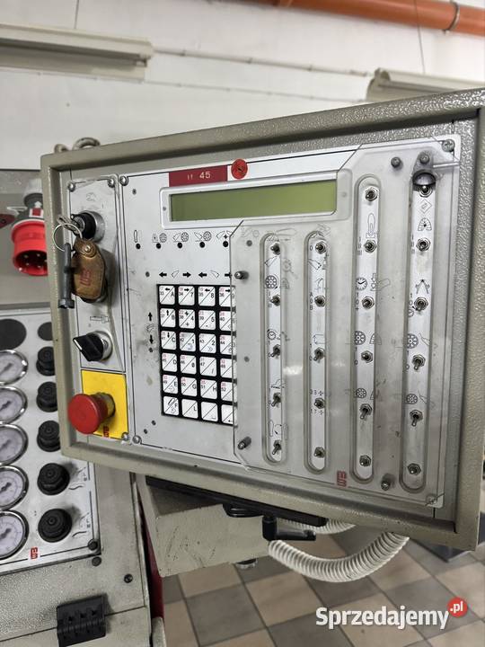 Ćwiekarka czubków Molina e Bianchi Sincron BM Radom