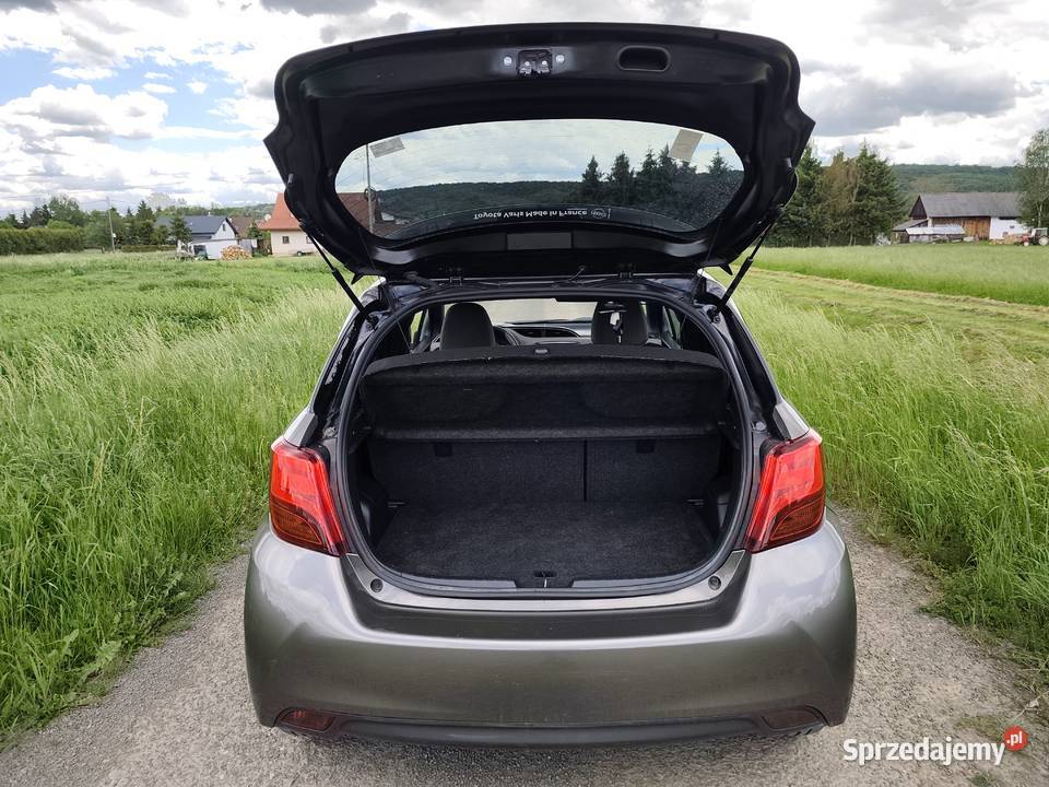 TOYOTA YARIS 15i HYBRID 101KM podkarpackie Kostarowce