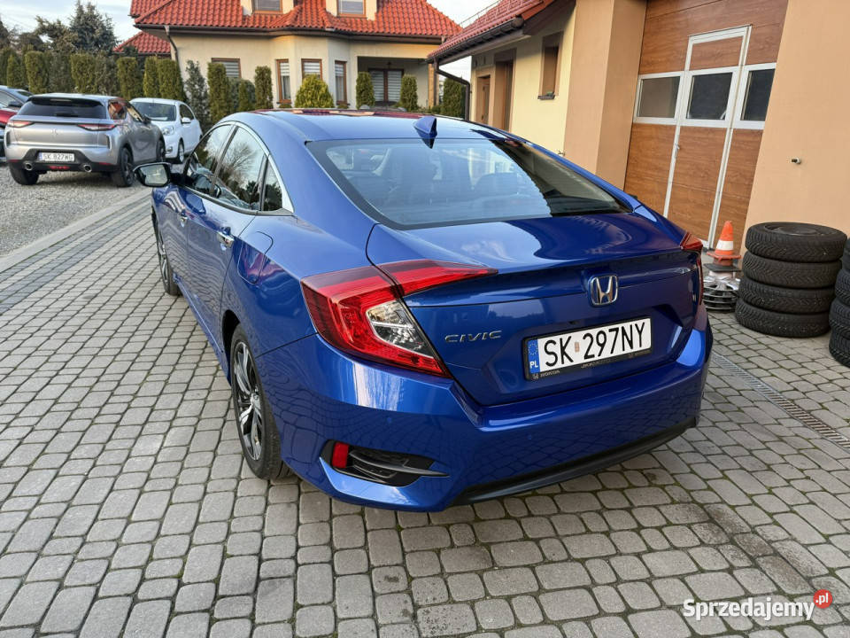 Honda Civic 15 VTEC 182 Klima Kraj Navi Automat tempomat Orzech sprzedam