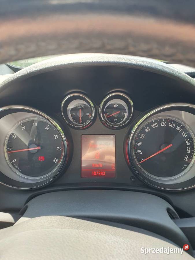 Opel Astra 14 Turbo Sports Tourer Rok produkcji 2010 Kraków