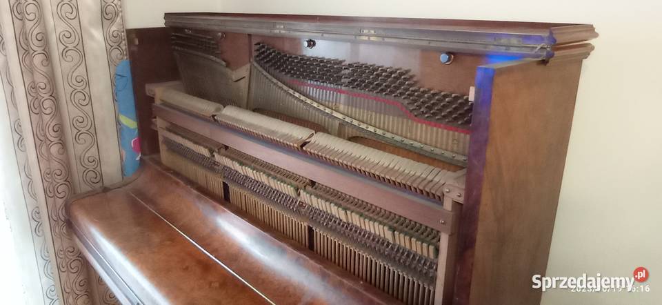 Pianino A Hoffmeister Luben antyk z piękną Pozostałe dolnośląskie Świdnica