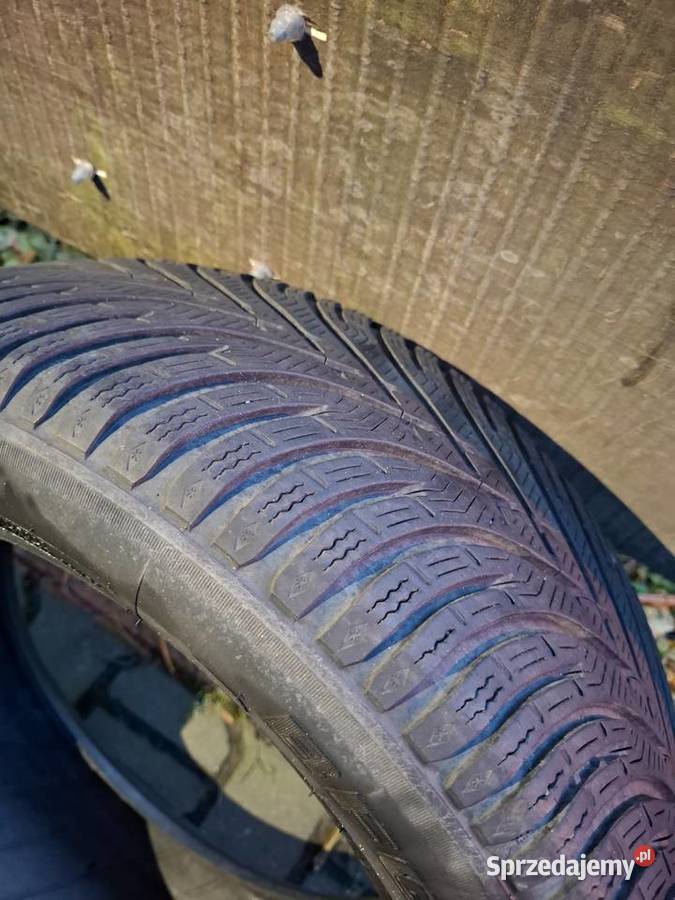 Opony BF GOODRICH 22550 R17 zimowe Samochodowe Myszków sprzedam