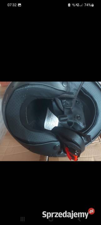 Kask motocyklowy z odpinaną szczęką Kaski pomorskie