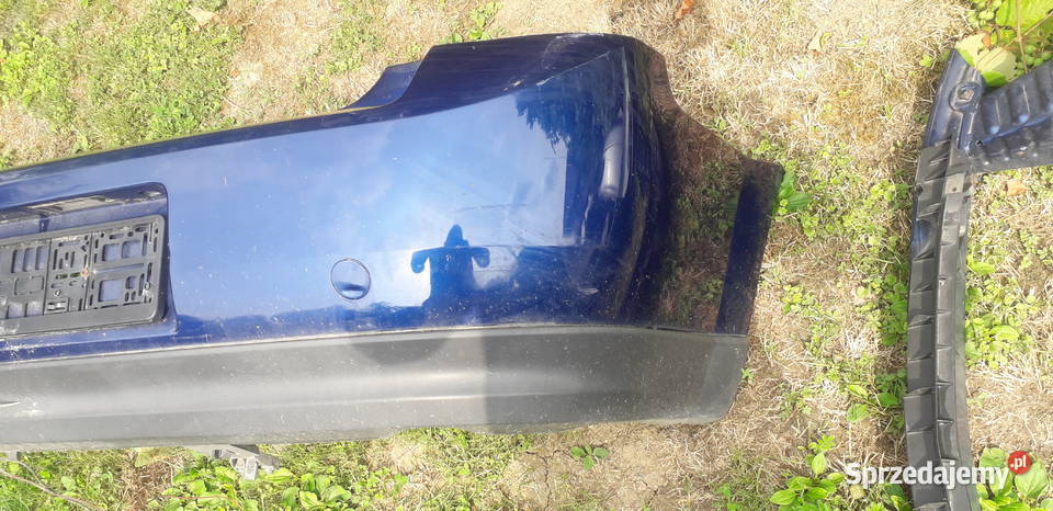 Tylny zderzak z kamerą cofania Opel Vectra C Żabno