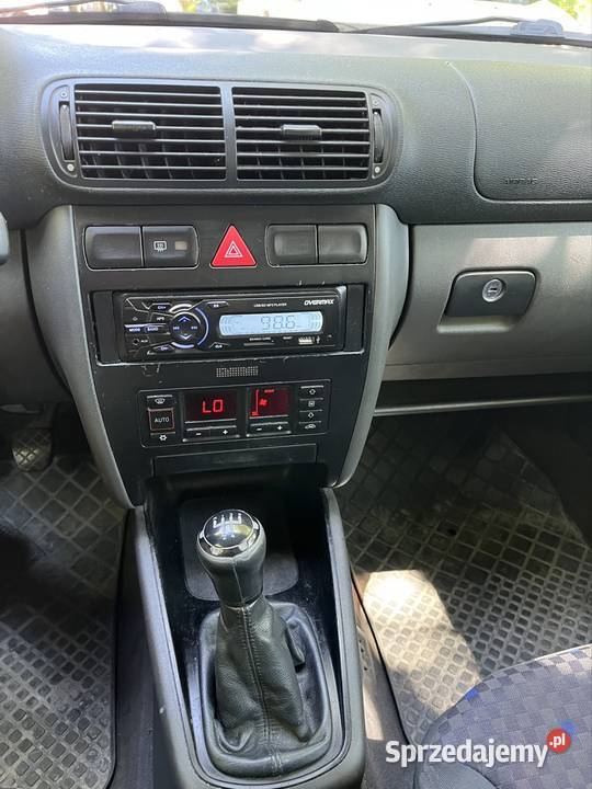 AUDI A3 18 benzyna sprawna klimatyzacja opłaty Rok produkcji 1999 A3 Zgierz sprzedam