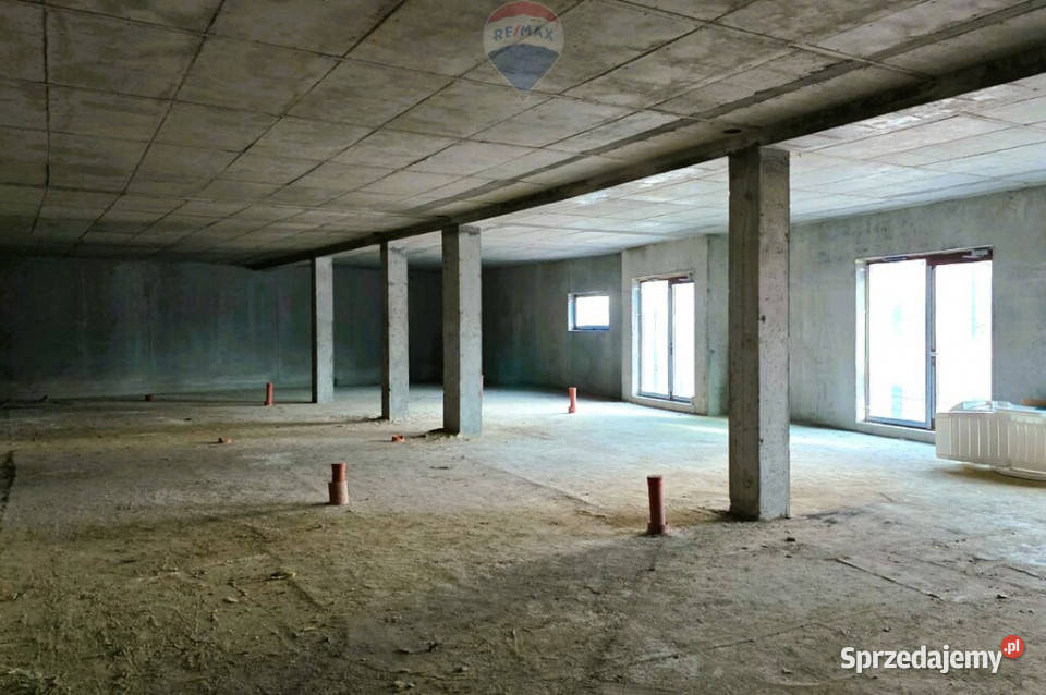 Budynek usługowy z pięcioma mieszkaniami 1305zł/m2 Sprzedaż Klebark Wielki