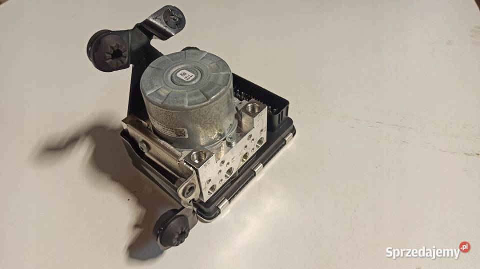 VOLVO V60 II POMPA HAMULCOWA ABS 32214772 sprzedam