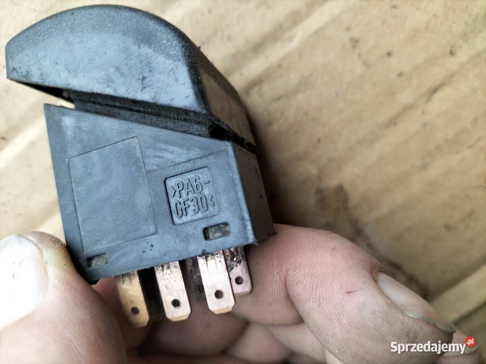 Wyłącznik włącznik świateł awaryjnych OPEL ASTRA Kamień-Kolonia