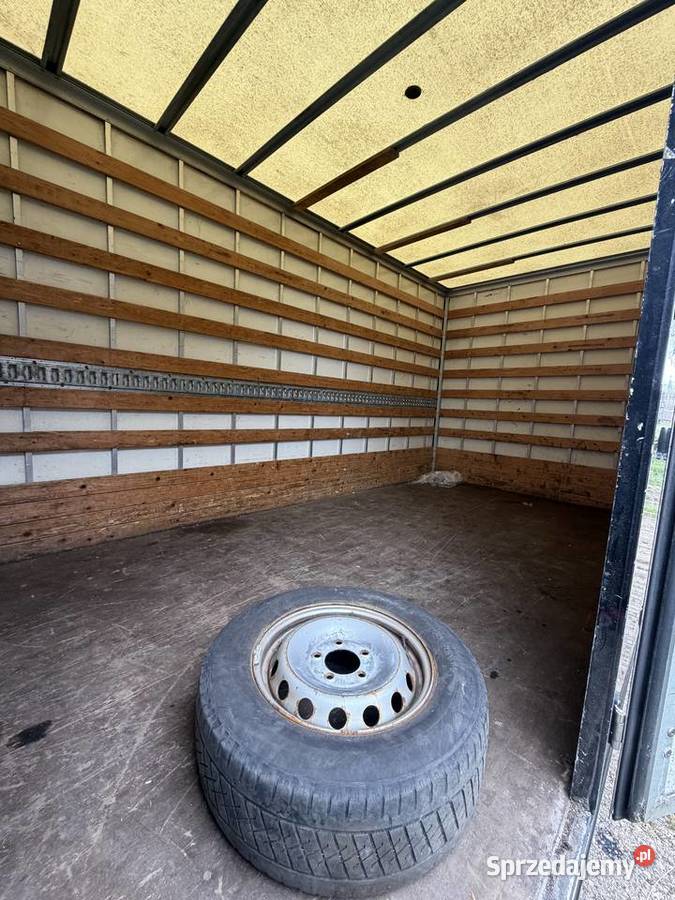 Kontener z windą zabudowa boczne drzwi 99999km Pozostałe sprzedam