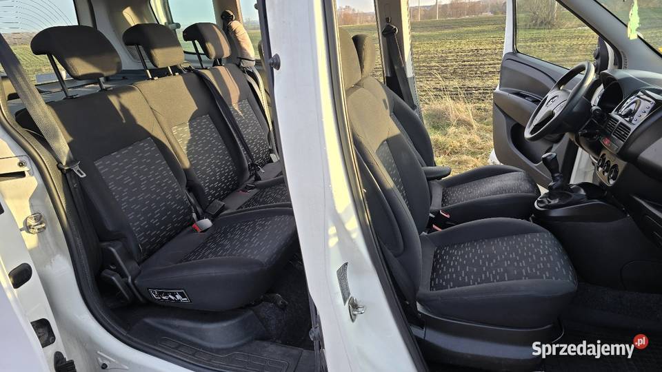Opel Combo 13 D 5 osobowy serwisowany w ASO