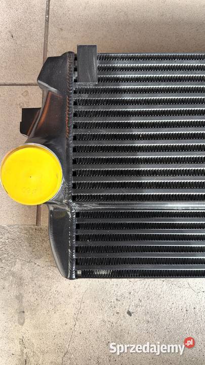 Intercooler do BMW serii 5 F07 F10 F11 518d 520d Rok produkcji 2020