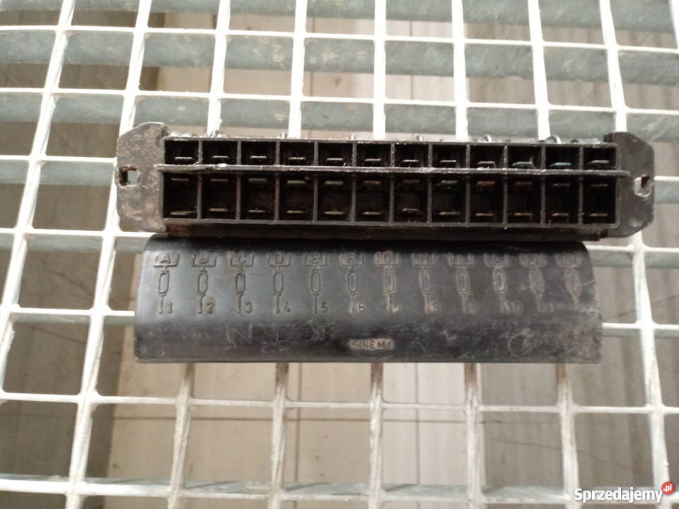 Skrzynka bezpieczników Fiat 125p osobowe świętokrzyskie Kielce sprzedam