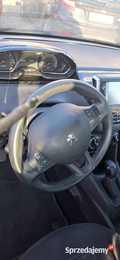Peugeot 208 12 Szymbark