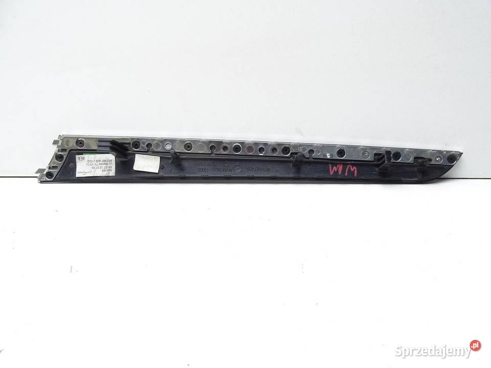 LISTWA DEKOR BOCZKA DRZWI LEWY PRZÓD 8K0867409J sprzedam