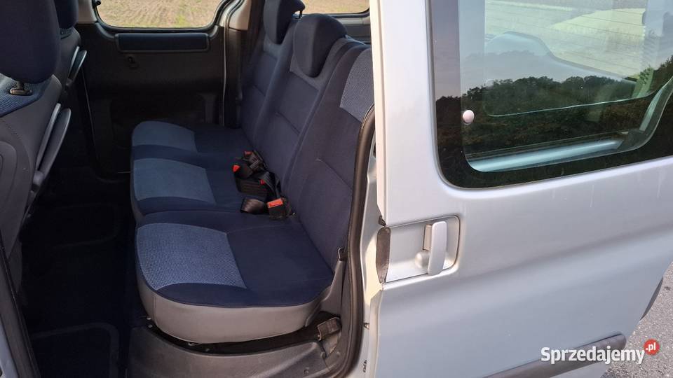 Citroen Berlingo 14 benzyna 2004 klimatyzacja