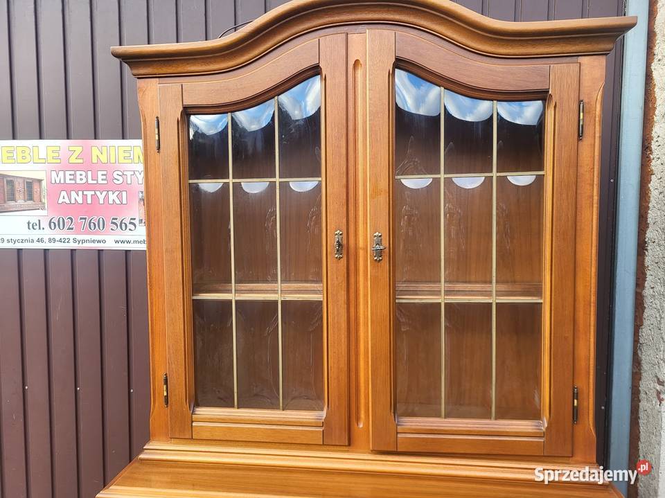 ładna witryna biblioteka orzechowa z szufladami Sypniewo