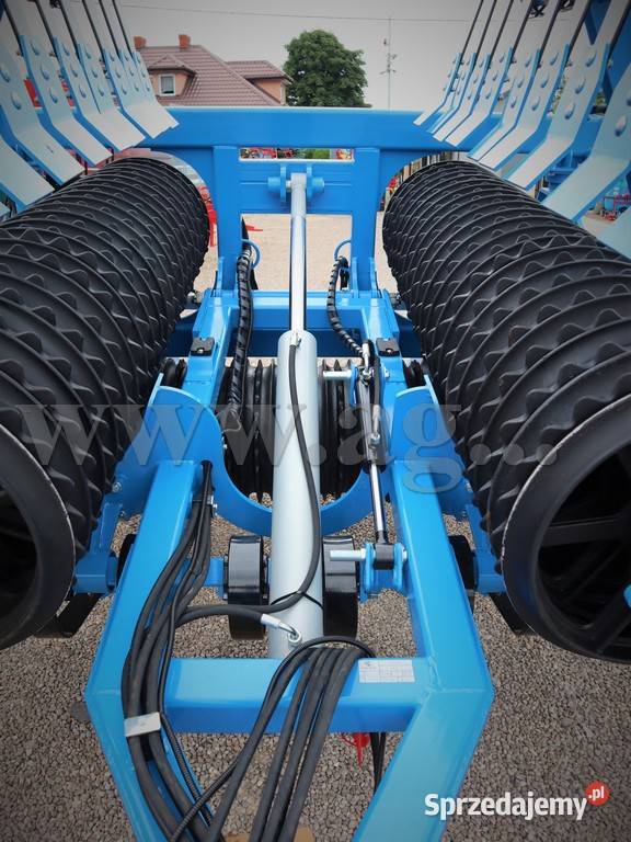 Wał posiewny 63m fi 600 z włóką InterTech koła sprzedam