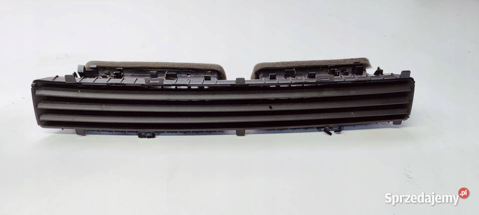 KRATKA NAWIEWU AUDI A4 B9 8W1820902C Wyposażenie wnętrza Przystajń