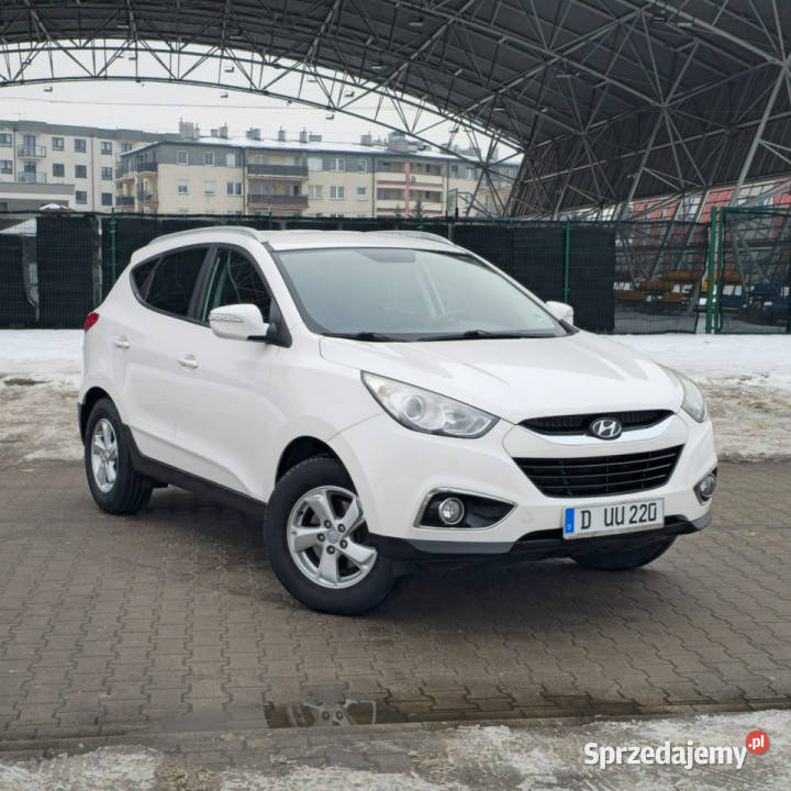 Hyundai ix35 Hyundai ix35 16 Benzyna 136 elektryczne lusterka Ostrów Mazowiecka