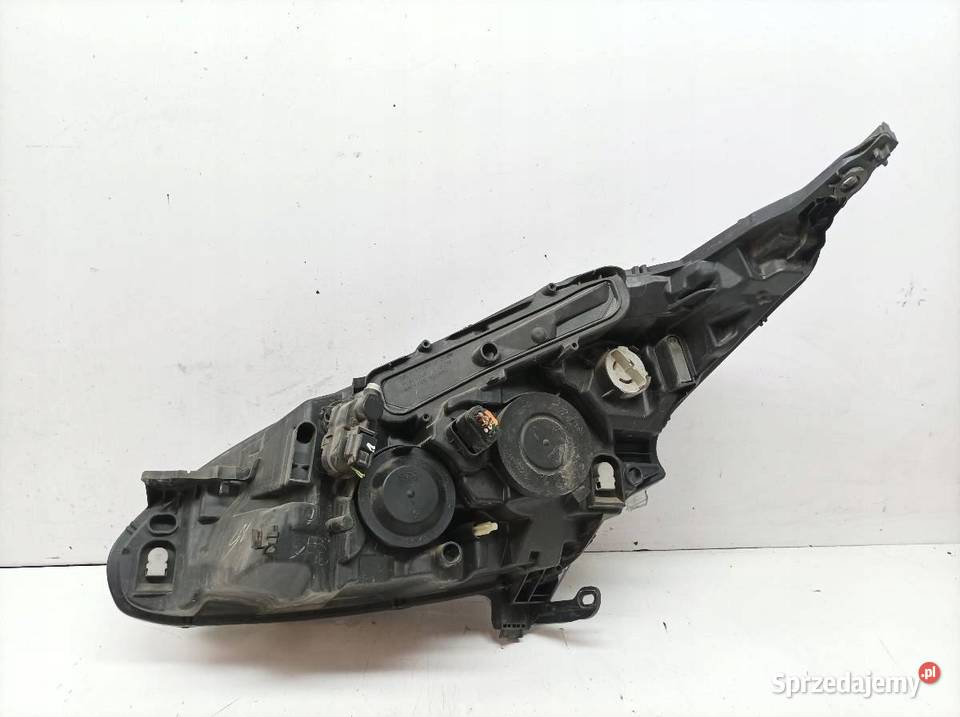LAMPA PRZÓD PRAWA EUROPA LED 9810805880 Peugeot