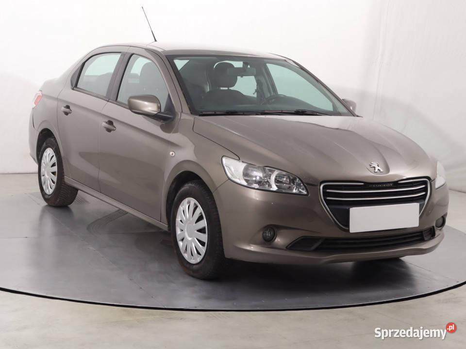 Peugeot 301 12 VTi