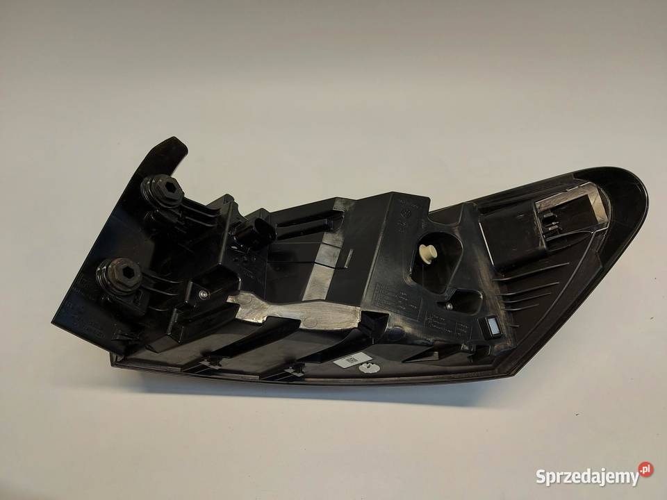 VW ID4 11A 2024r SUV 5D LAMPA LEWY TYŁ HIGH QLED osobowe sprzedam