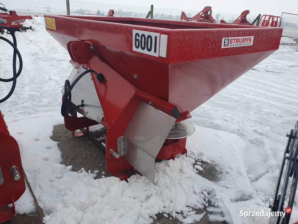 Rozsiewacz Tytan Strumyk nowy model 2026 Lipno