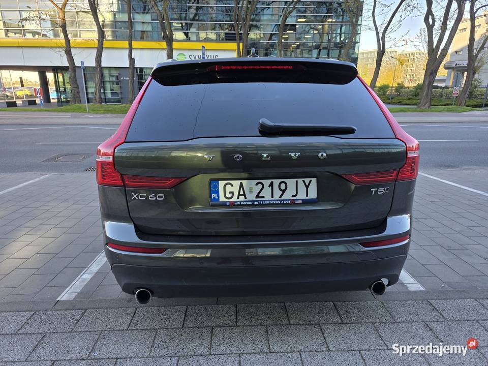 Volvo XC60 II 20 T5 2018 Momentum AWD Gdynia