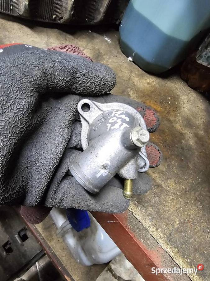 Suzuki GSR 600 króciec termostatu wody płynu Pozostałe Jelenia Góra
