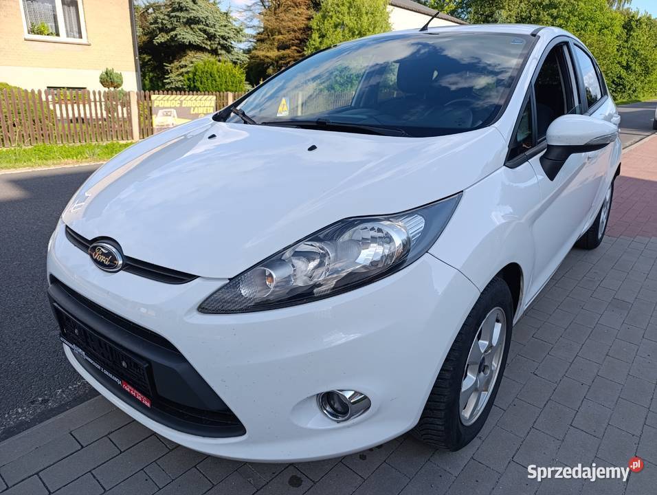 Ford Fiesta 12 benzyna 2012r 5 drzwi Lgota-Mokrzesz sprzedam