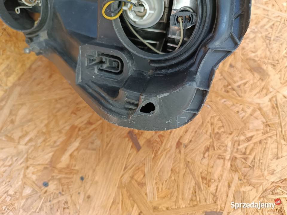 LAMPA PRAWY PRZÓD EU REFLEKTOR 69500010 IVECO Nowy Tomyśl