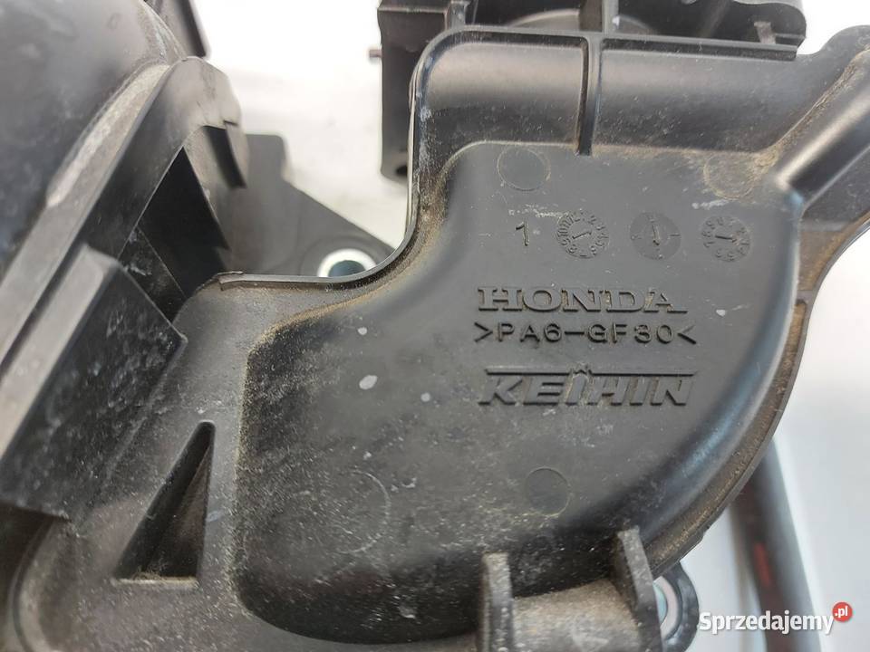 Honda HRV III eHEV 2022r KOLEKTOR SSĄCY 6y002329