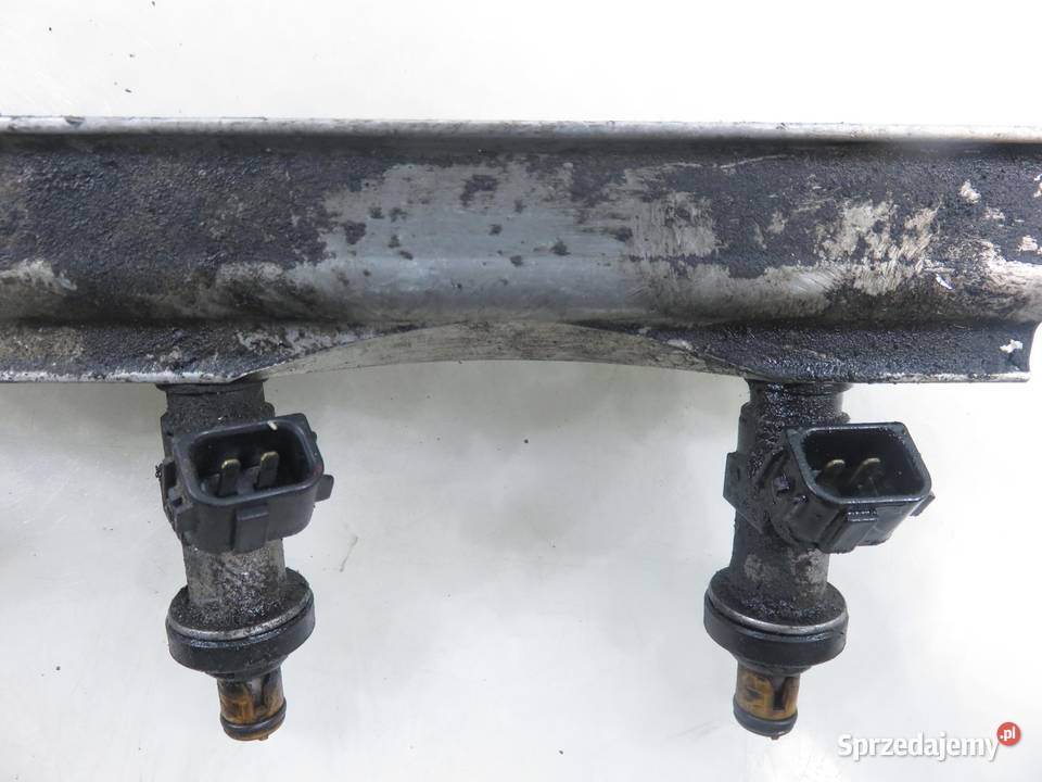 LISTWA WTRYSKOWA HONDA HRV I 16 D16W5 sprzedam