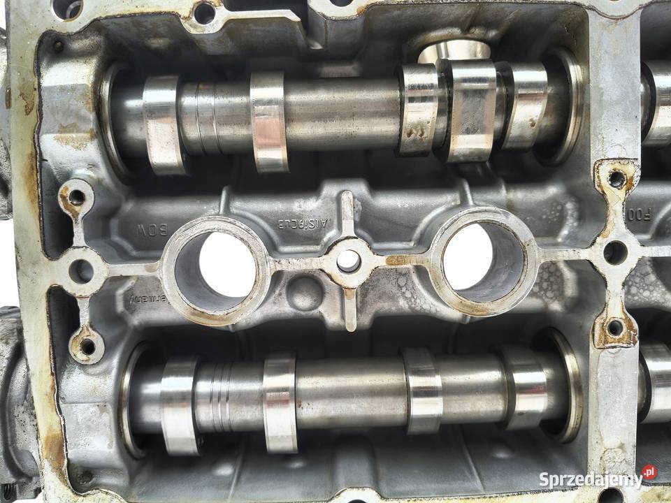 GŁOWICA CYLINDRÓW POKRYWA WAŁKÓW VW Golf V VI 14