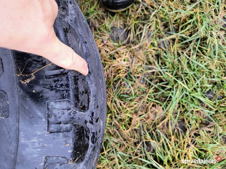 Opona rolnicza do przyczepy