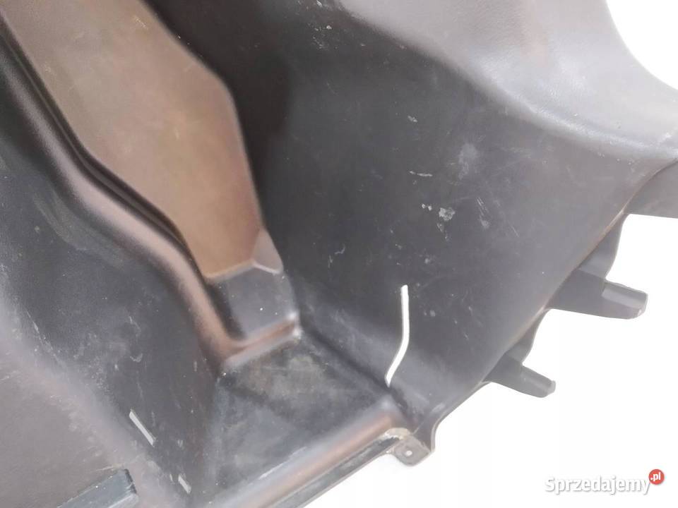 TAPICERKA BOCZEK BAGAŻNIKA PRAWY TYŁ Suzuki osobowe