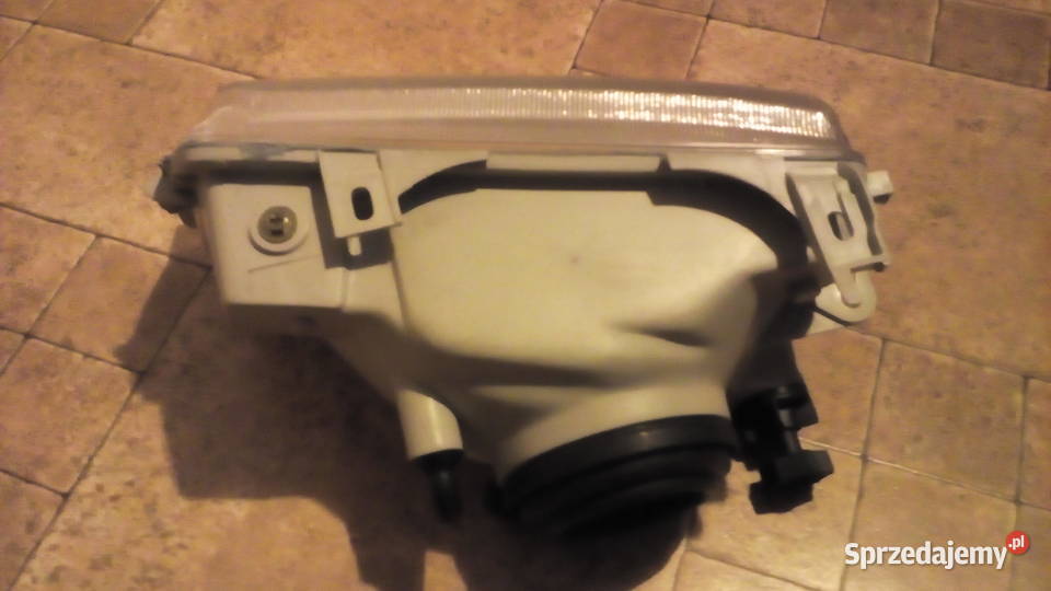 Lampa przednia prawa Opel Astra F lampy przednie Snopków