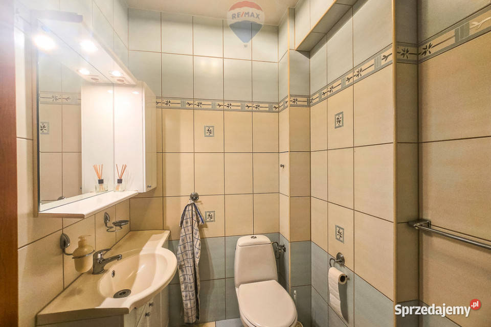 Dwupoziomowe 122 m 4 pokoje Retkinia garaż pustak