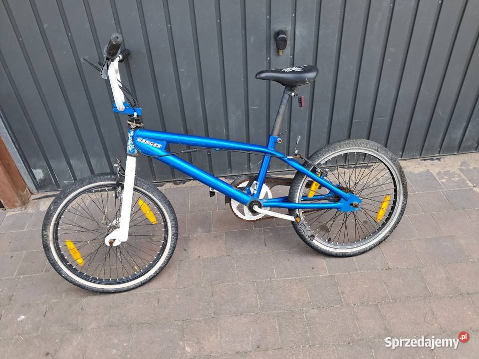 Rower bmx stunt