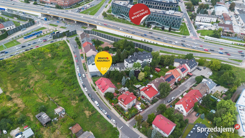 sprzedaży kamienicy Kraków Płaszowska 300m2 sprzedam