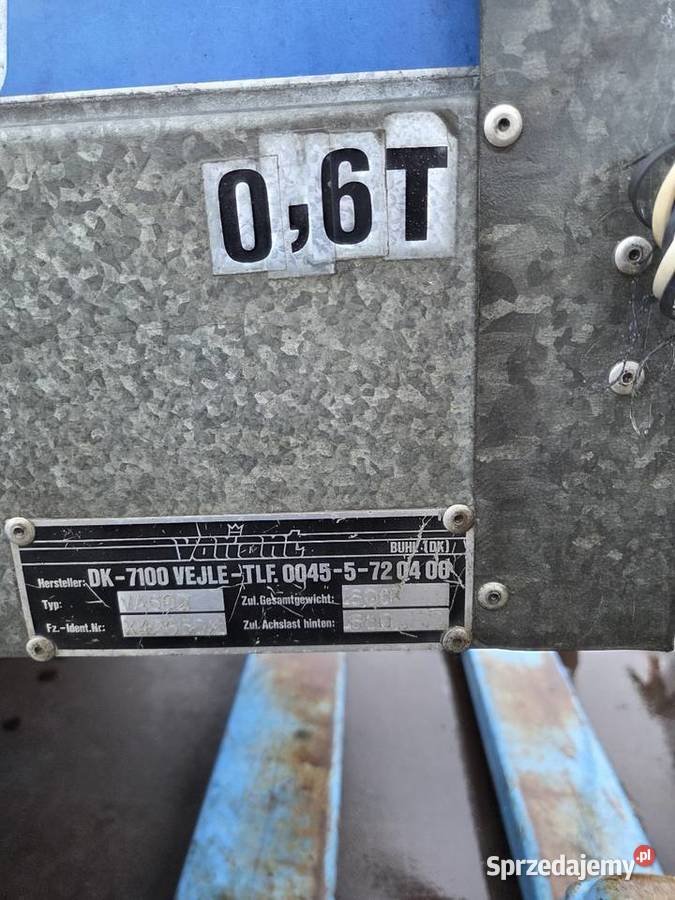 Przyczepka samochodowa 600 ocynk z Niemiec 1